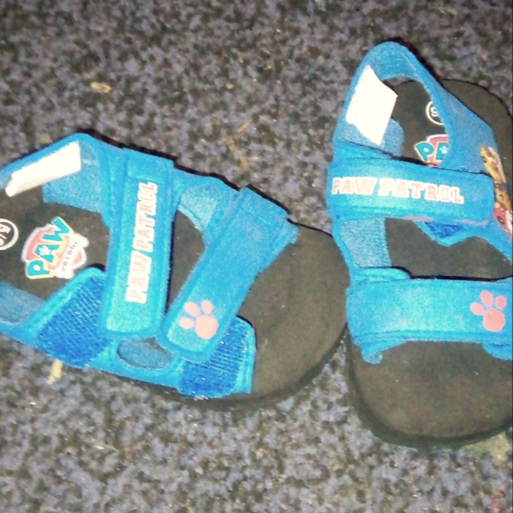 Paw patrol Velcro kid sandals blue size 5/6 NWOT